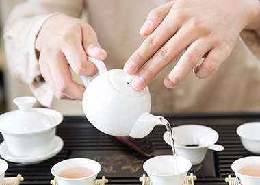 Experience traditional Korean culture by participating in a tea ceremony!